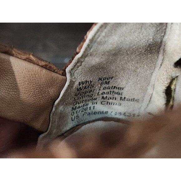 Kenneth Cole "Why Knot" Snake Embossed Leather Wedge Sandals Sz. 6M - Picture 9 of 10